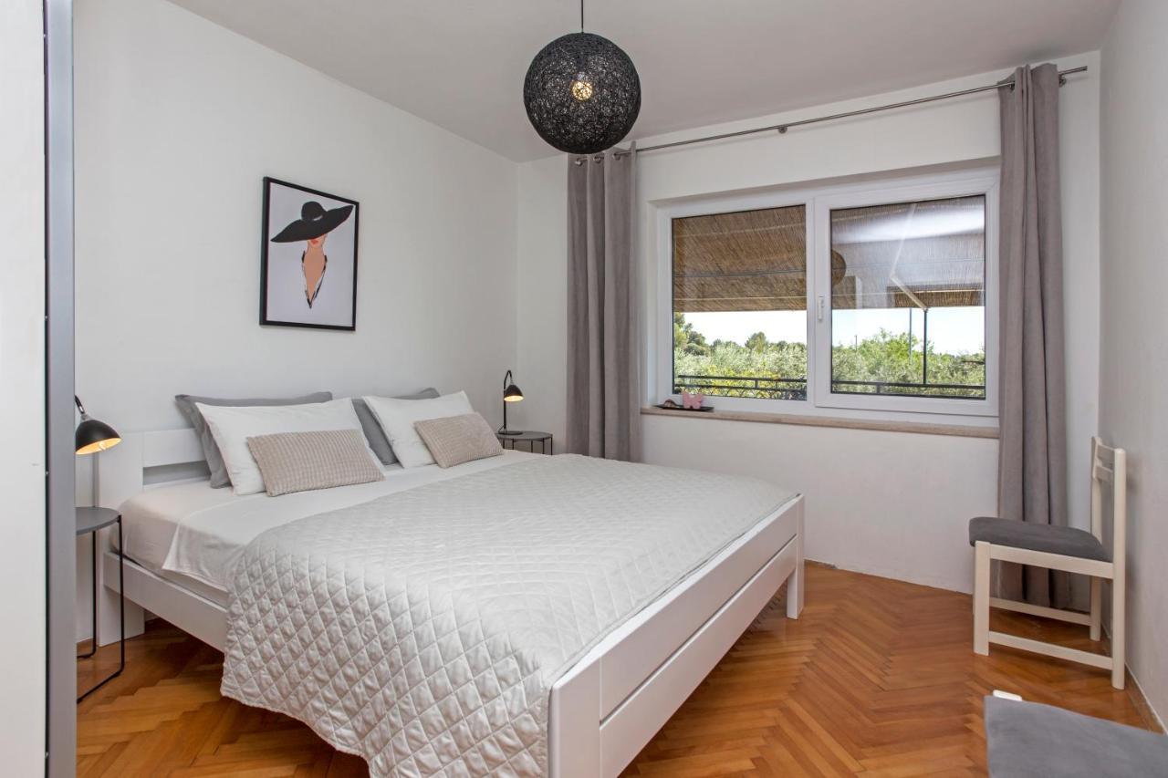 "Andrija" Apartmen'S 班约勒 外观 照片